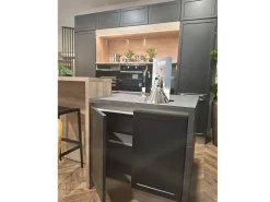 Cucina moderna con isola Giglio expo Pensarecasa a prezzo scontato