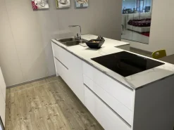 Cucina moderna con isola Mod kali Arredo3 a prezzo scontato