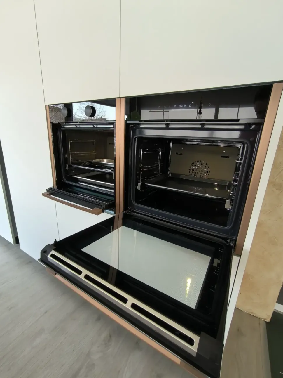 Cucina moderna con isola Lab13 Aran a prezzo ribassato