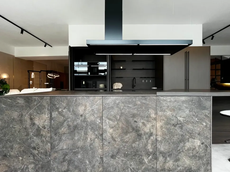 Cucina moderna con isola Aspen Doimo cucine a prezzo ribassato