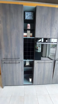 Cucina moderna con isola Unit Cesar a prezzo ribassato