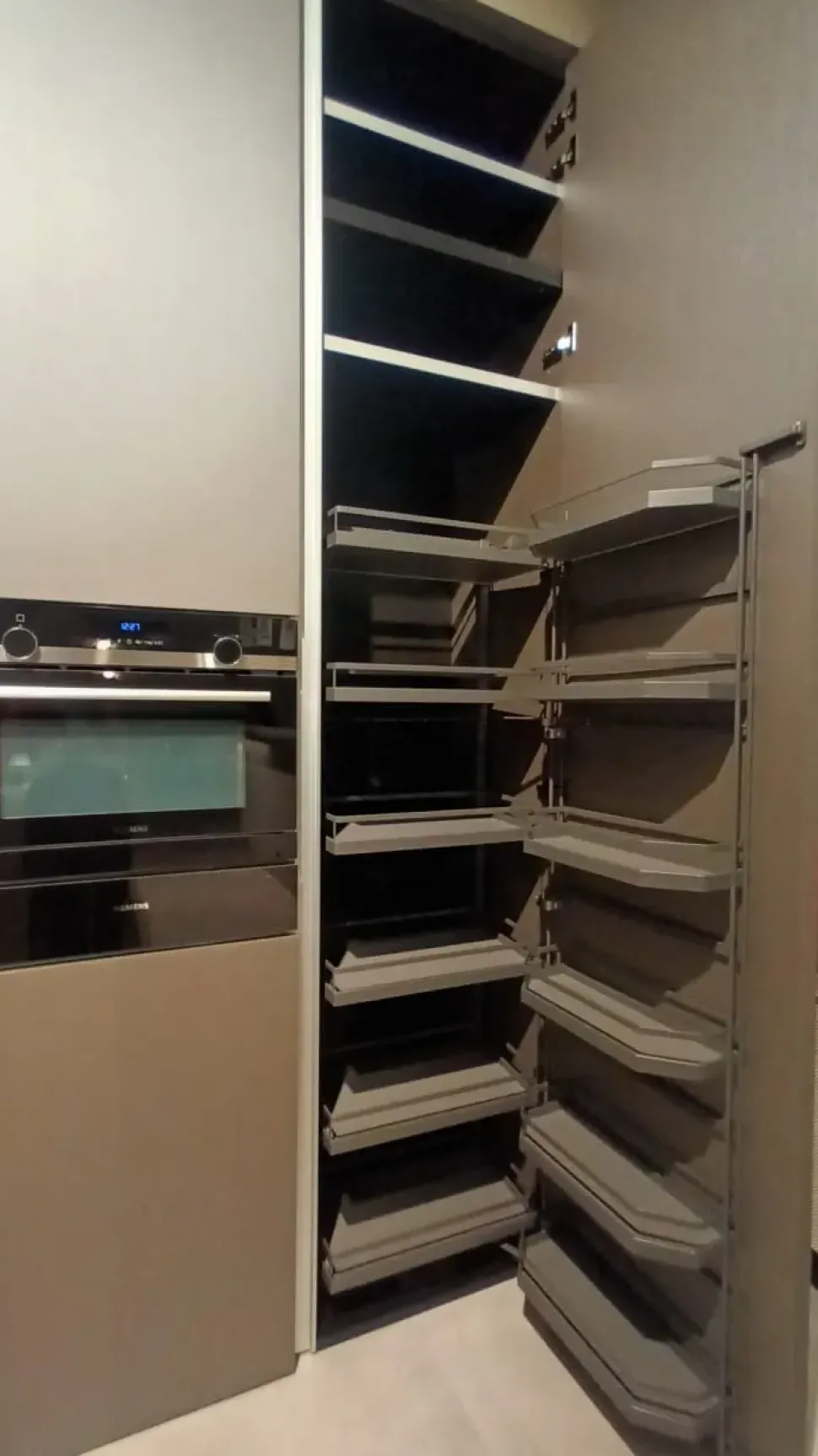 Cucina moderna con isola Cucina n elle Cesar a prezzo scontato