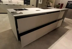 Cucina moderna con isola Cucina n elle Cesar a prezzo scontato