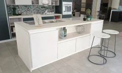 Cucina moderna con penisola Soft lack Nolte a prezzo ribassato