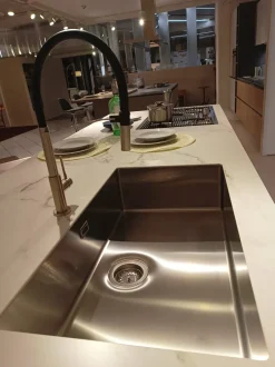 Cucina moderna con penisola Mènta Binova a prezzo scontato