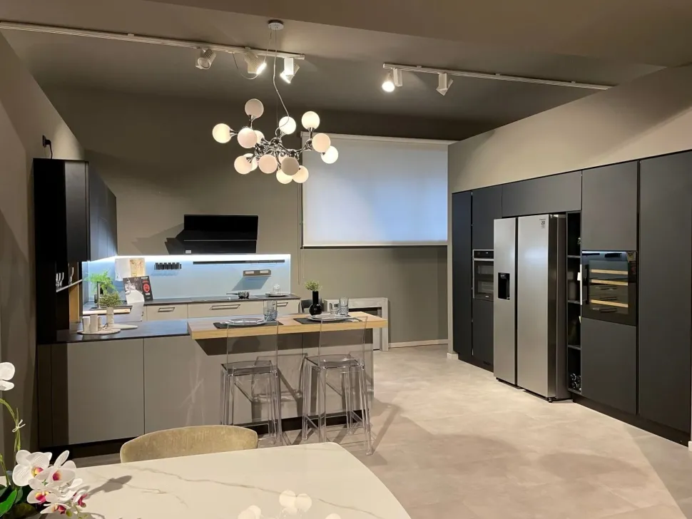 Cucina moderna con penisola Glass Arredo3 in altri colori, scontata!