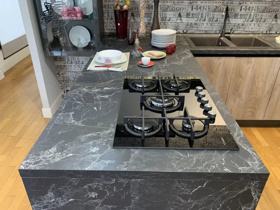 Cucina moderna con penisola Mobilturi Gaia oceano a prezzo scontato