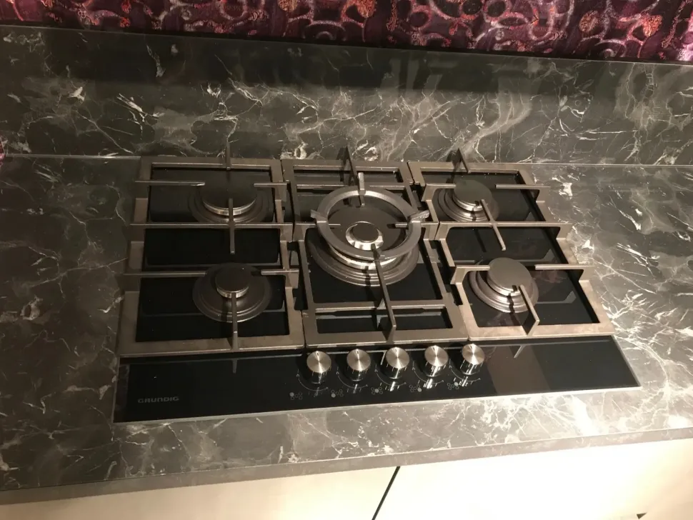 Cucina moderna in cemento antracite-legno Atma a PREZZI OUTLET