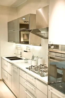 Cucina moderna lineare Diamante Veneta cucine a prezzo ribassato