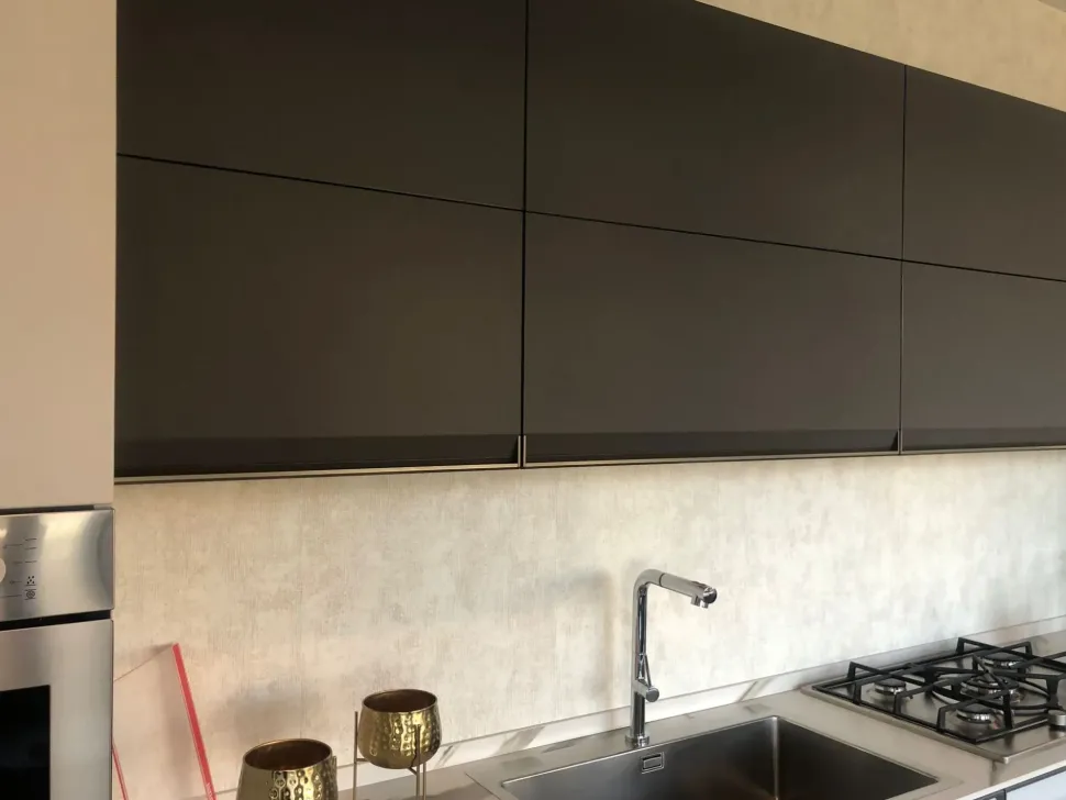 Cucina moderna lineare Formalia Scavolini a prezzo ribassato