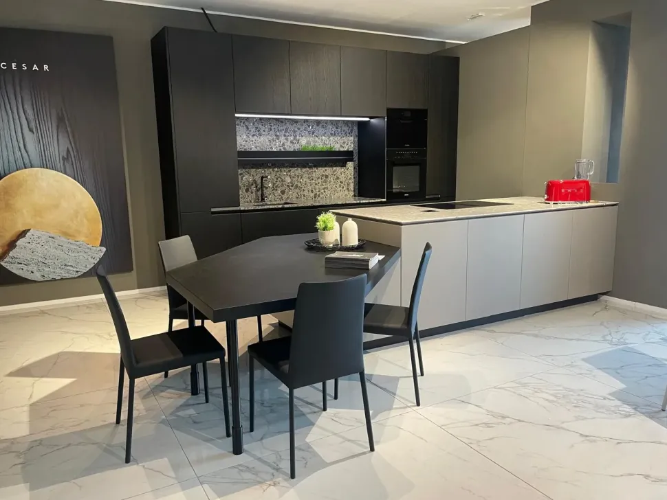 Cucina N elle e inside moderna altri colori Cesar con penisola scontata 50%