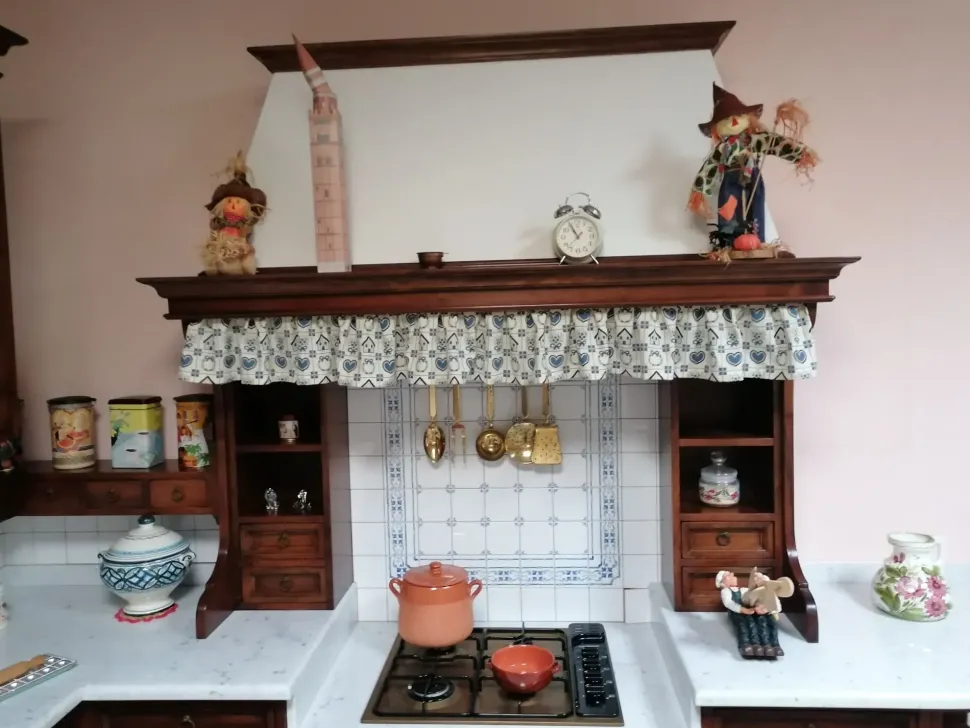 Cucina noce classica ad angolo La cascina Frame