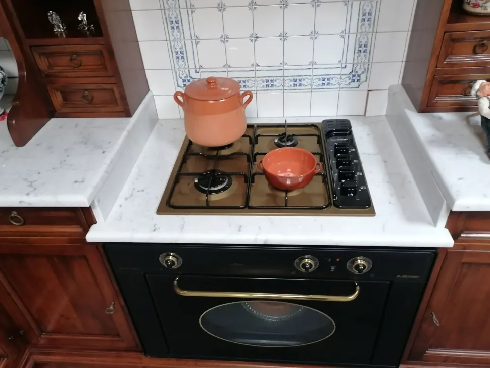 Cucina noce classica ad angolo La cascina Frame