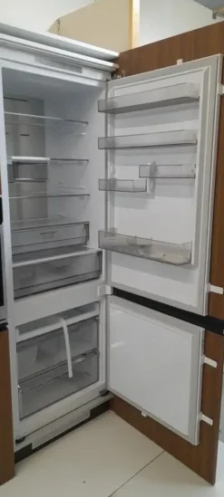 Cucina noce moderna lineare Giannei Nexus tabacco