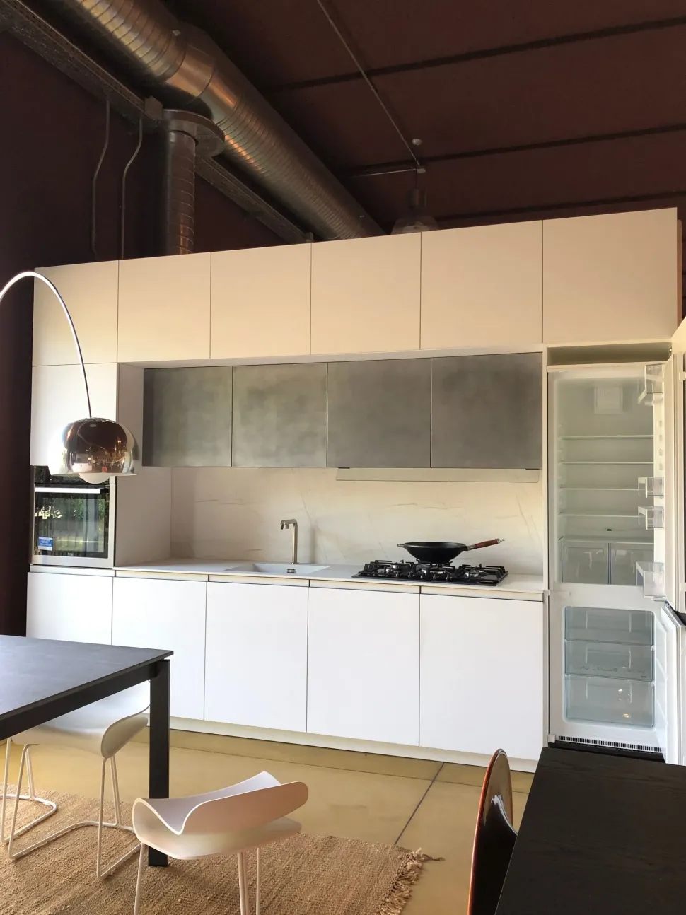 Cucina Nova cucina design lineare bianca in laccato opaco Smart