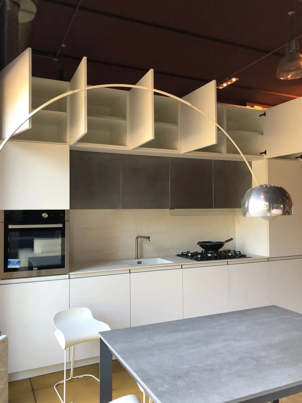 Cucina Nova cucina design lineare bianca in laccato opaco Smart