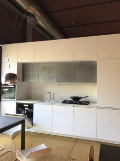 Cucina Nova cucina design lineare bianca in laccato opaco Smart