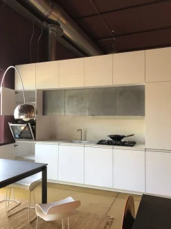 Cucina Nova cucina design lineare bianca in laccato opaco Smart
