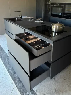 Cucina Obliqua - inspace di Ernestomeda scontata -42%