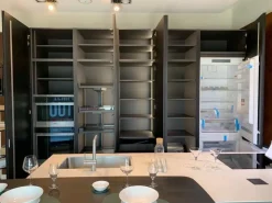 Cucina Poliform moderna con penisola altri colori in laccata opaco Phoenix