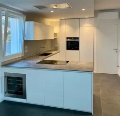 Cucina Primopiano cucine moderna ad angolo bianca in laccata opaco Ingrosso cucine moderne icm77