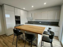 Cucina Primopiano cucine design ad isola bianca in laccato lucido Ingrosso cucine moderne icm35