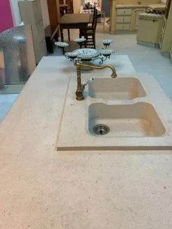 Cucina rossa classica con isola Arrex Morgana