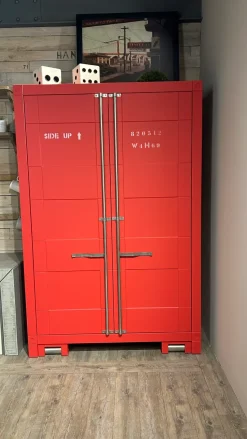 Cucina rossa industriale lineare Dispensa container Marchi cucine in Offerta Outlet