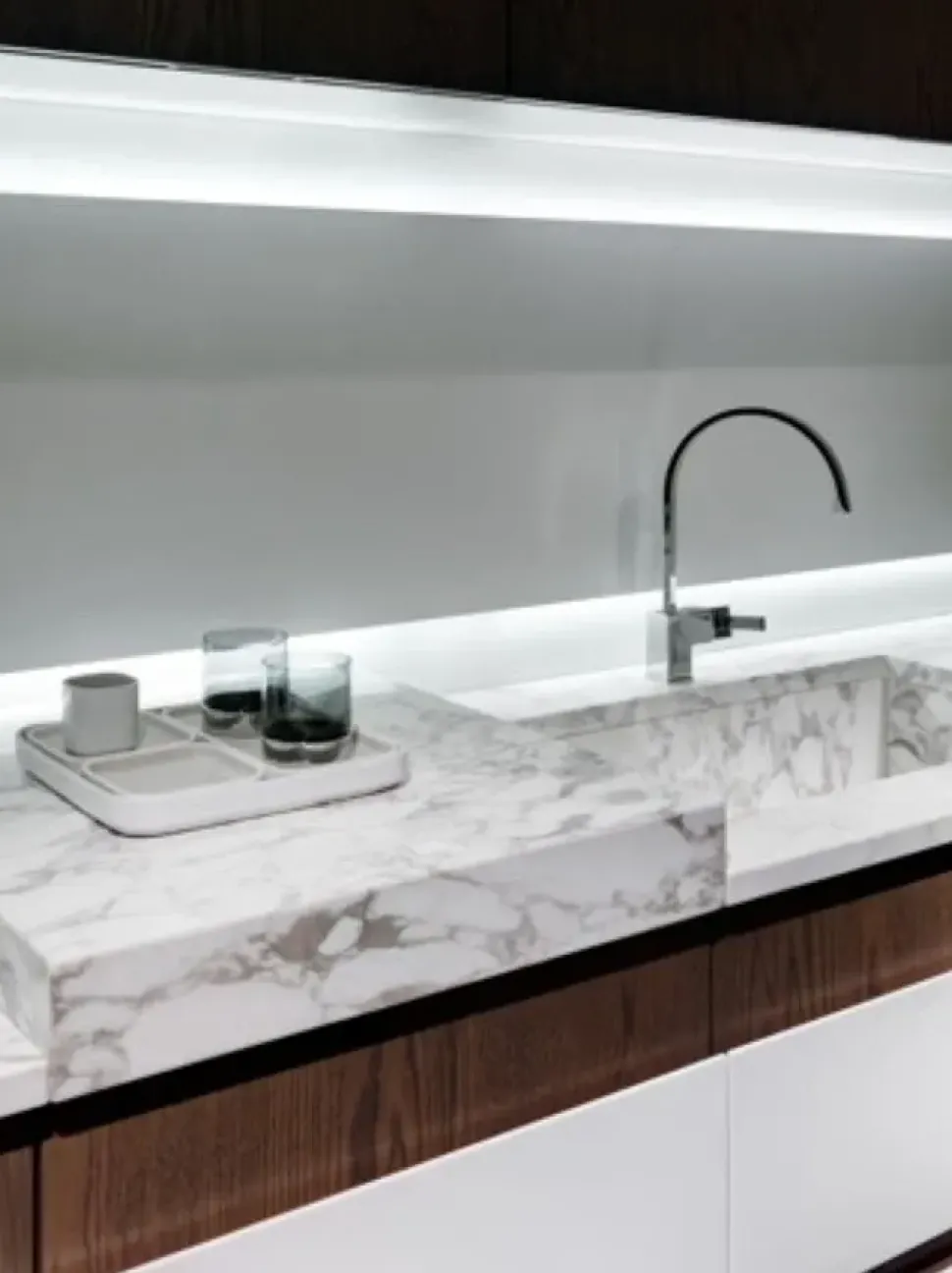 Cucina rovere chiaro design lineare Opera Tisettanta