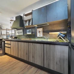 Cucina rovere chiaro industriale con penisola Cucina industrial colonne e piano snack Collezione esclusiva