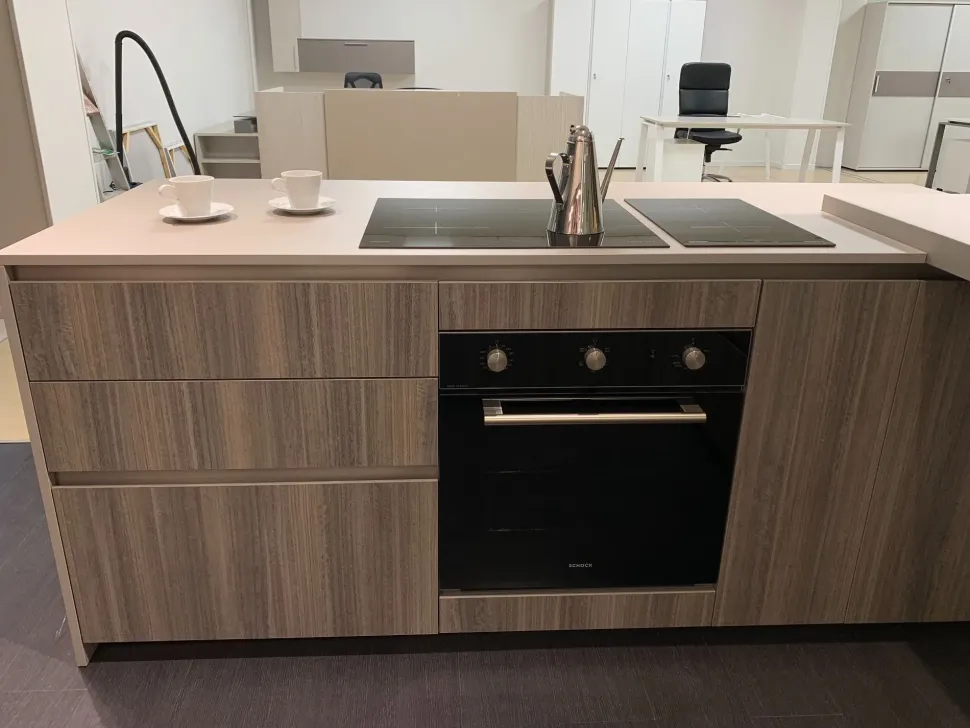 Cucina rovere chiaro moderna con penisola Ak project Arrital