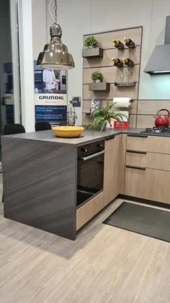 Cucina rovere chiaro moderna con penisola Scavolini Mia a soli 9900 Euro