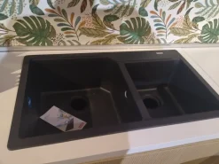 Cucina rovere chiaro moderna con penisola Ginevra Aran in Offerta Outlet