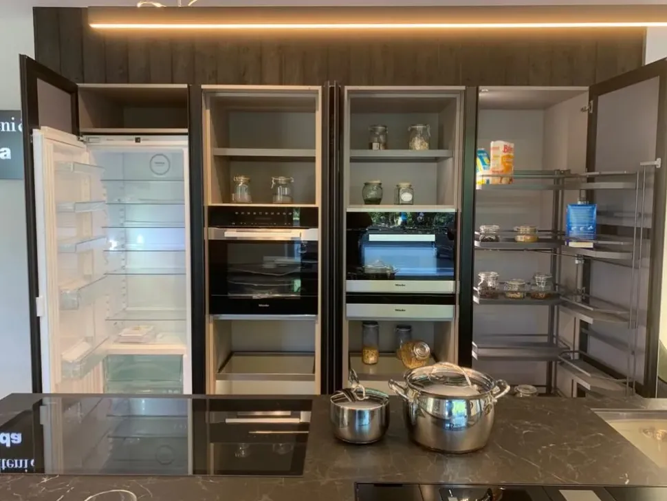 Cucina Telero design altri colori ad isola Euromobil