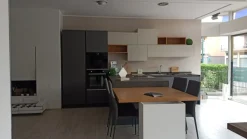 Cucina Time laccata opaco con penisola Arredo3 con un ribasso imperdibile