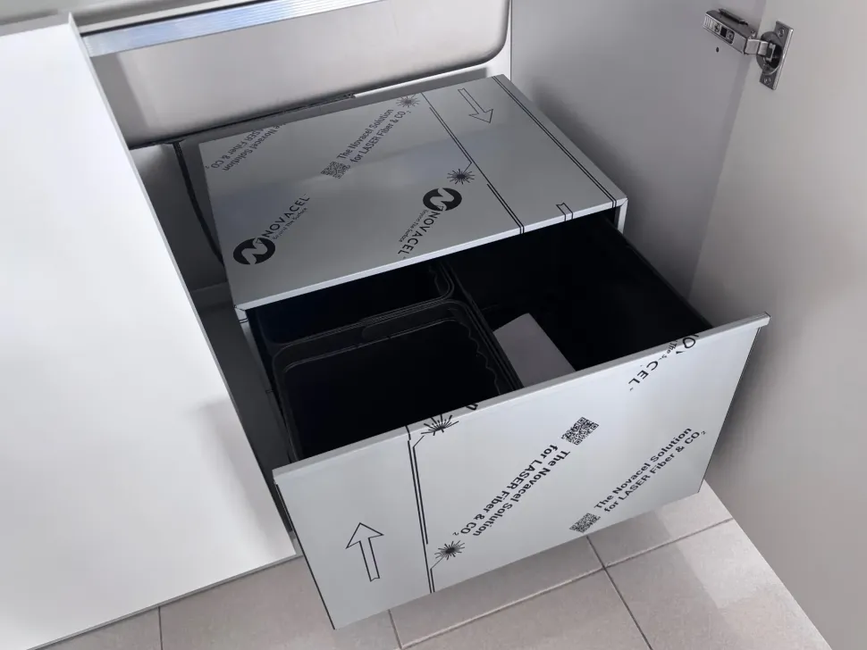 Cucina Time moderna bianca Gentili group con penisola scontata 40%