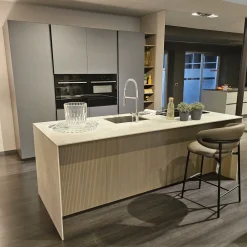 Cucina Time moderna grigia Arredo3 con isola scontata 30%