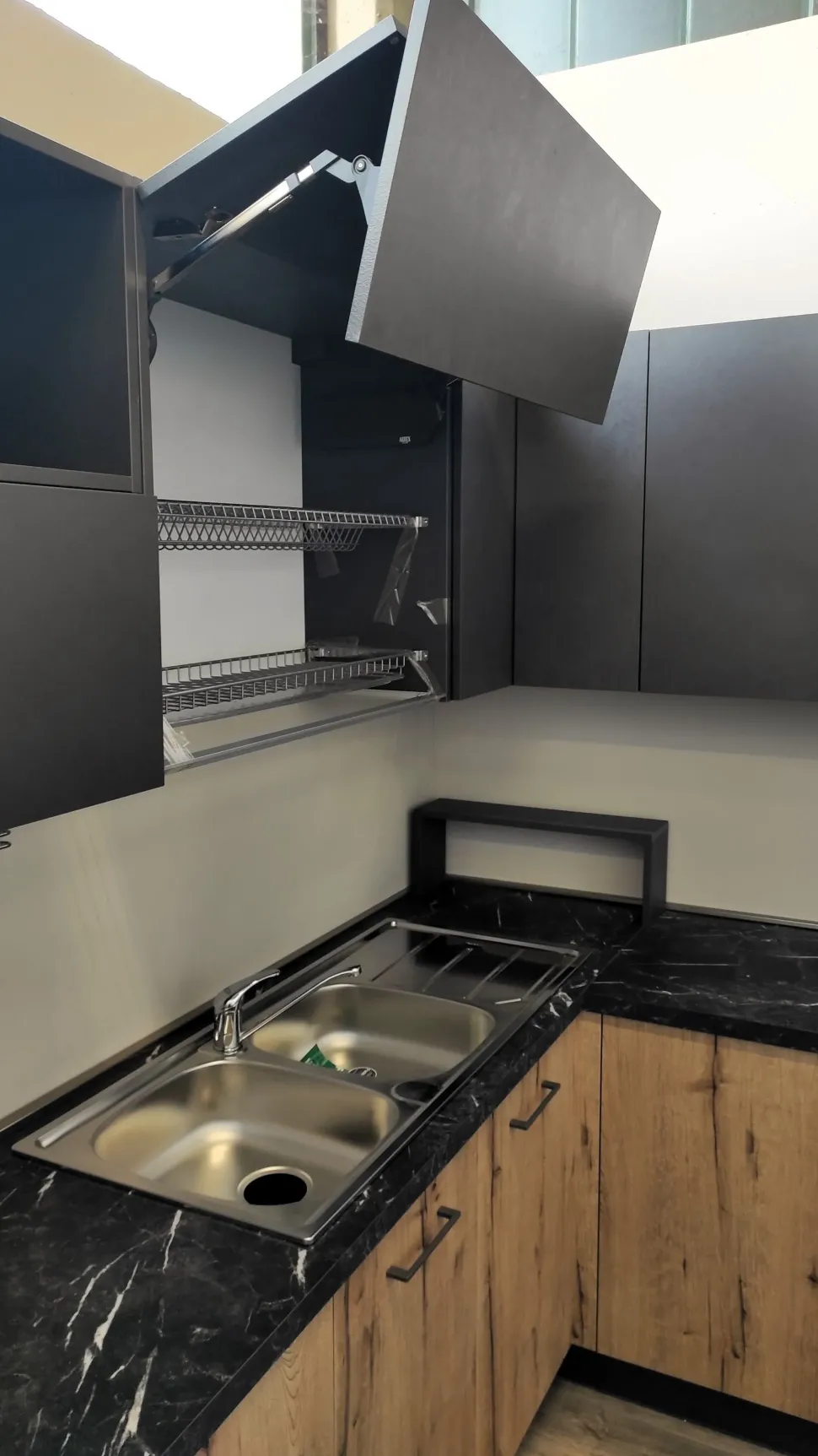 Cucina tortora moderna ad angolo Anita Arrex in Offerta Outlet