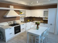Cucina Venezia  classica bianca ad angolo Forma 2000
