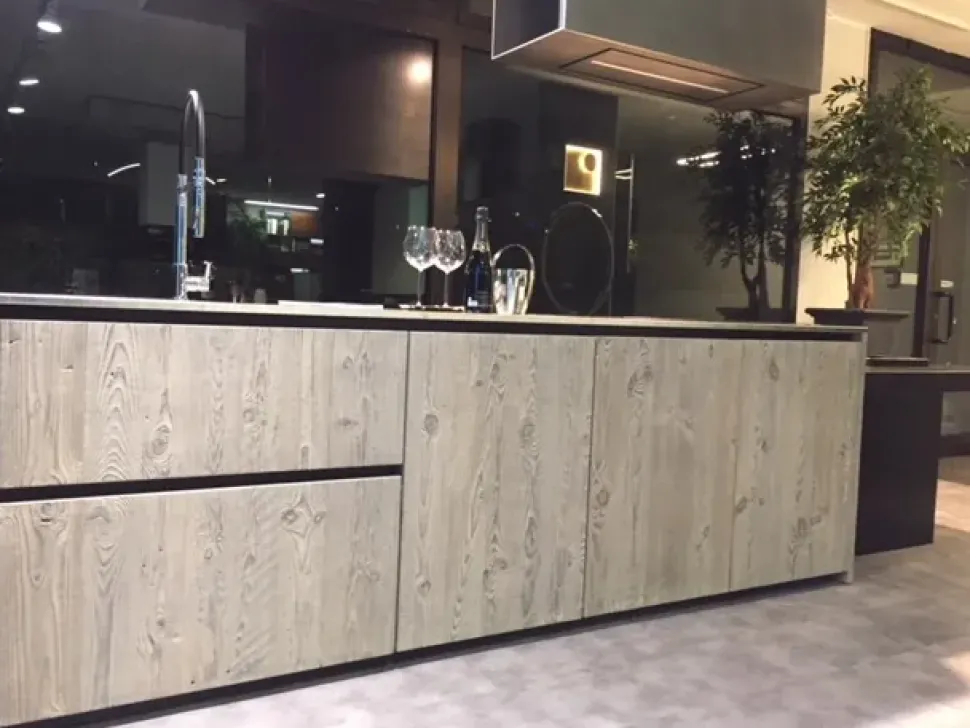 Cucina Zampieri cucine design ad isola altri colori in legno Line c - abete vecchio massello silver