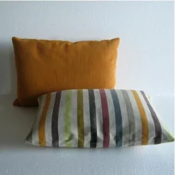 Cuscini divano modello Coppia cuscini maxalto dell'azienda B&b italia con forte sconto