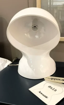 Da tavolo Dalù Artemide in Offerta Outlet