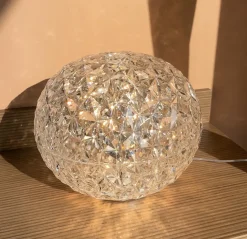 Da tavolo in altro Planet Kartell a prezzo Outlet