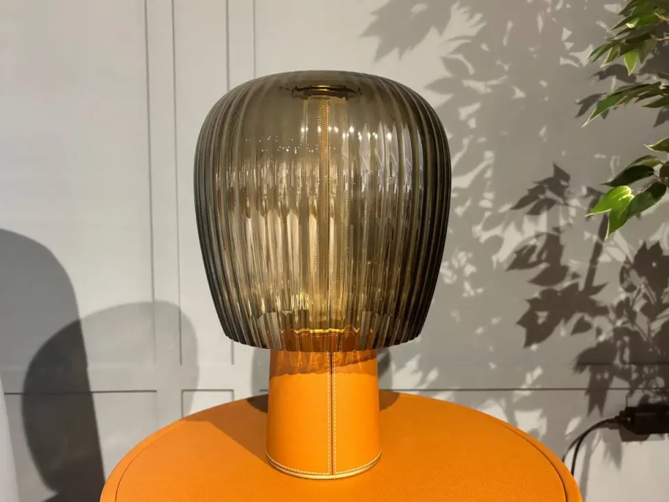 Da tavolo Nymph small Poltrona frau a prezzo scontato