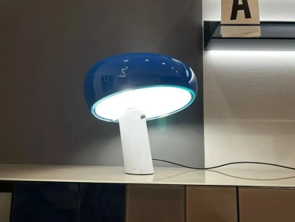 Da tavolo stile Design Snoopy Flos scontato