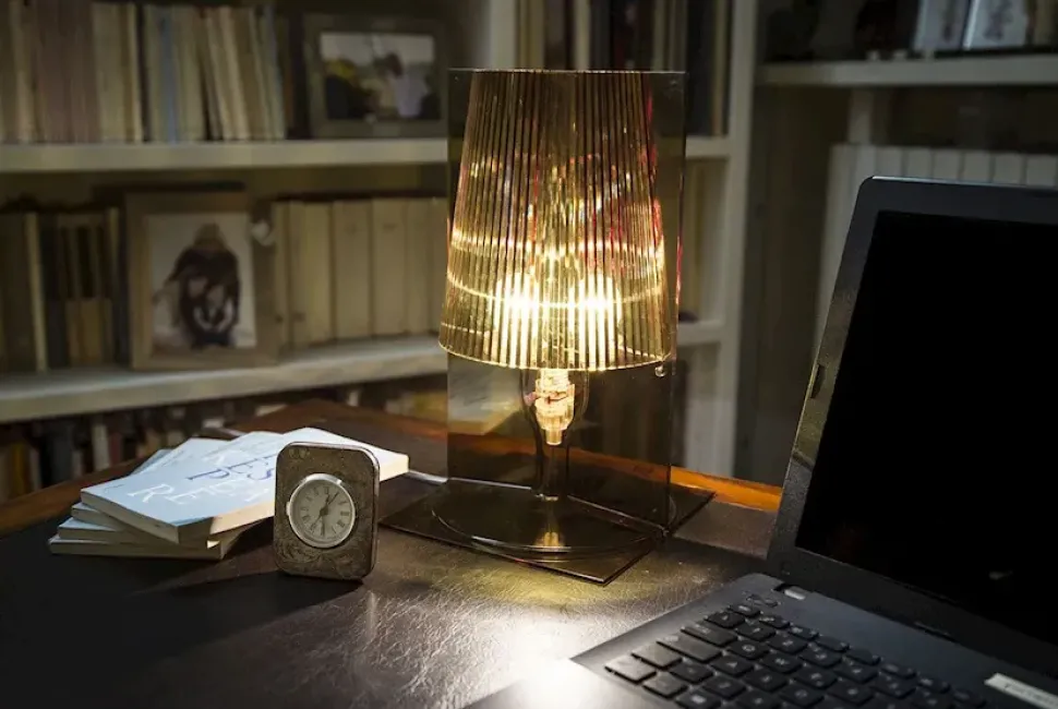 Da tavolo stile Design Take Kartell in saldo