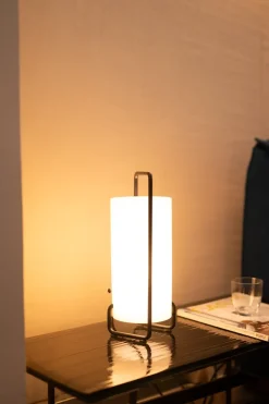 Da tavolo stile Moderna Asa black Santa e cole con forte sconto