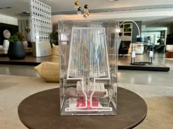 Da tavolo stile Moderna Take Kartell in saldo