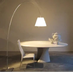 Da terra in metallo Costanza lady lampada da terra  Luceplan in Offerta Outlet