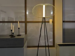 Da terra in metallo Mizar Stones a prezzo Outlet